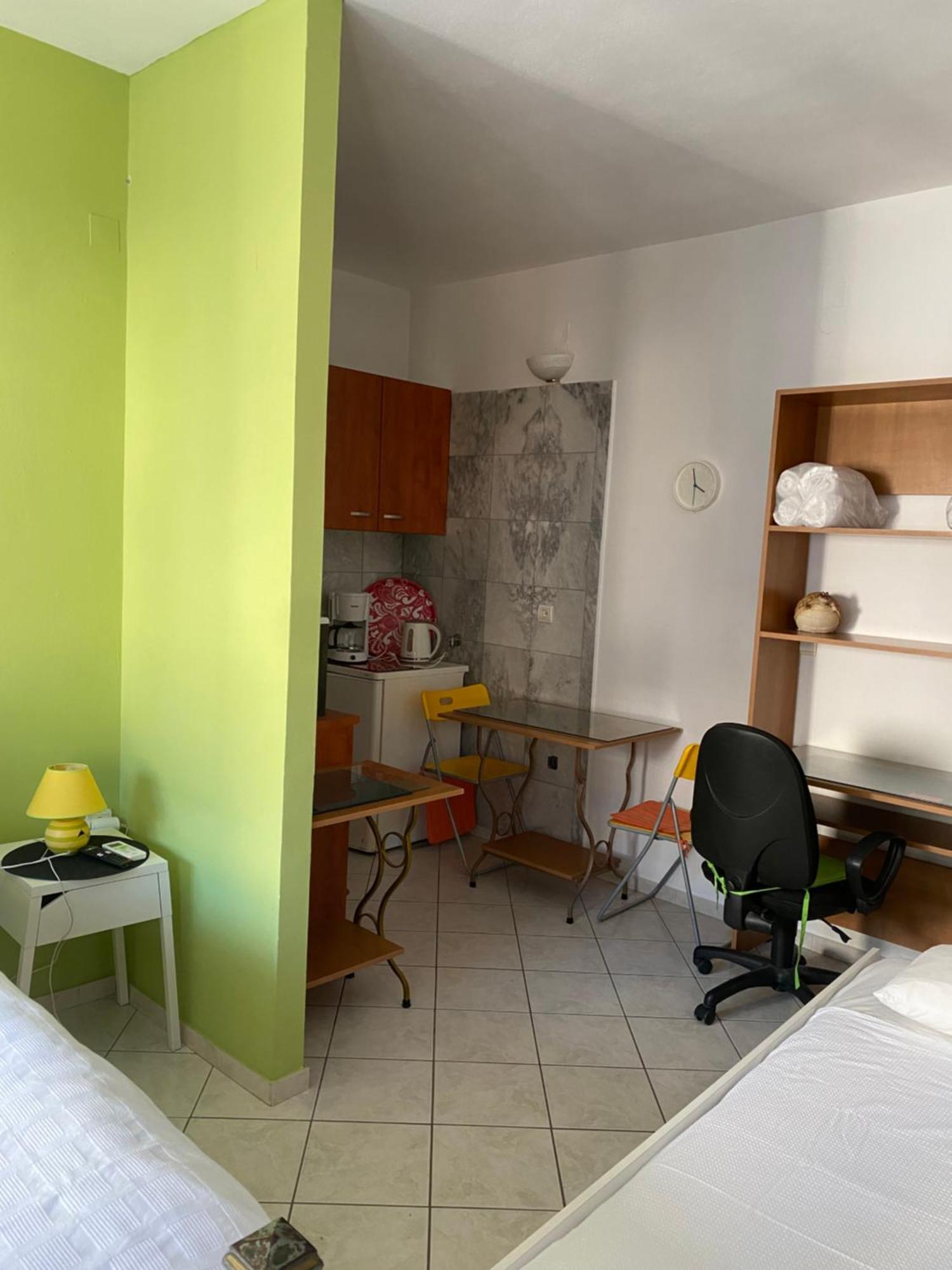 Maria'S Roomstudios Apartments Flats To Let Seaside Heart City Chantzara Spyropoulos Igoumenitsa Exterior foto